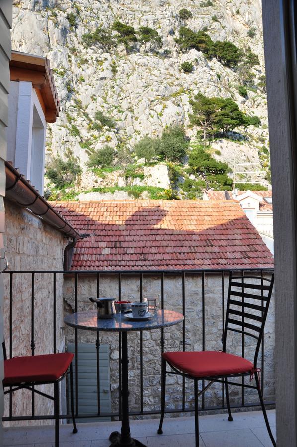 Villa Mama - Traditional Apartments In Omis, Free Parking Buitenkant foto
