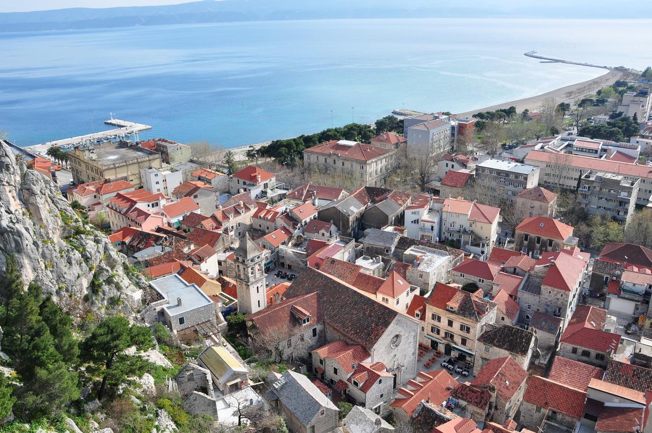 Villa Mama - Traditional Apartments In Omis, Free Parking Buitenkant foto